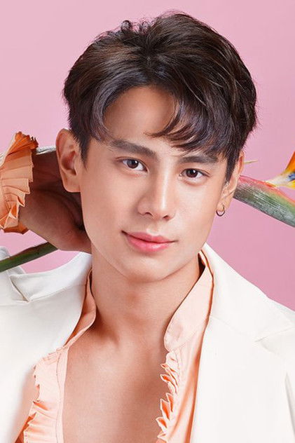 อาทิตย์ ตั้งวิบูลย์พาณิชย์