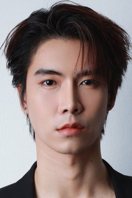 JJay Patiphan Fueangfunuwat